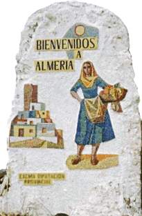 monolito situado en la confluencia de las provincias de Almería y Murcia, en la carretera nacional 340